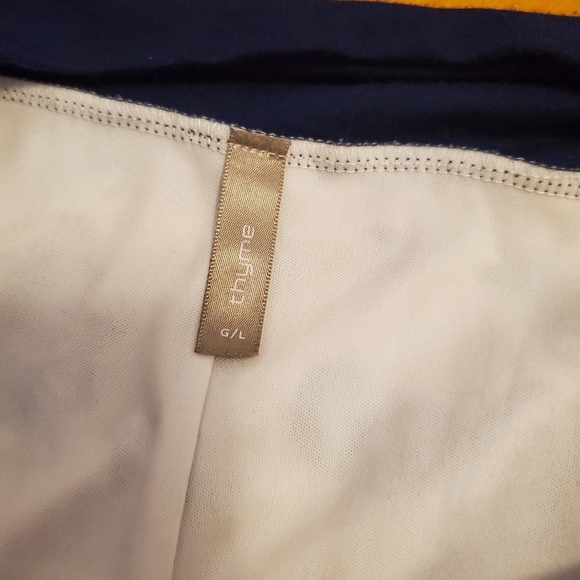 Thyme Maternity short floral skirt. Blue and white. Size L. - Picture 3 of 7